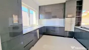 Casa individuala, 120 mp, 4 camere, 421 mp gradina, zona Viv 