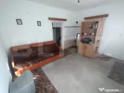 Casa 2 camere 70mp,+teren intravilan 1646 mp,zona Comunei Si 