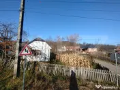 Casa 2 camere 70mp,+teren intravilan 1646 mp,zona Comunei Si 