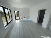 Crevedia Str Uzinei Casa 3 camere 2 bai SU 52 MP Teren 145 M