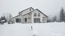 Casa individuala cu 4 camere,pretabila casa de vacanta sau p