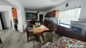 Casa individuala cu 4 camere,pretabila casa de vacanta sau p 
