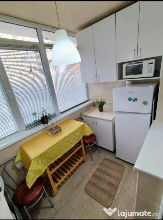 Proprietar închiriez apartament 2 camere Aparatorii patriei