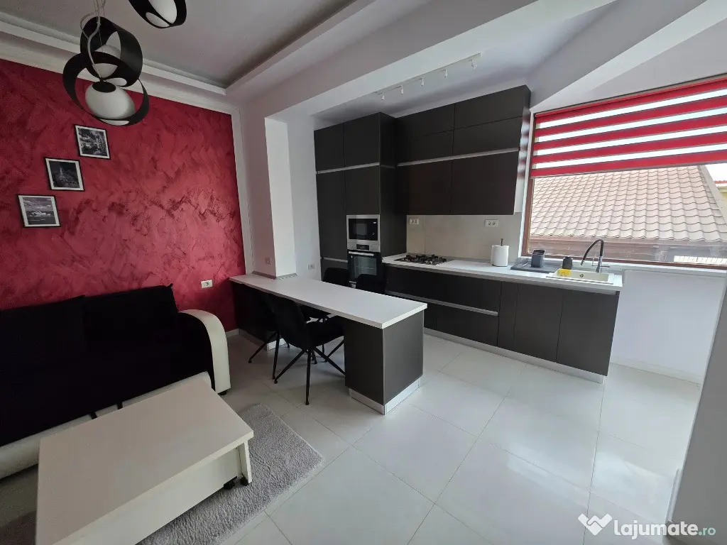 Vand apartament cu 2 camere în Mamaia Nord