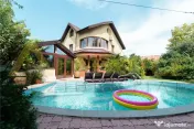 Casa Individuala - 766mp - Piscina si foisor- 7 camere 7 bai 