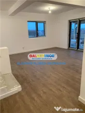 Casa de 4 camere p 1 Sabareni central 