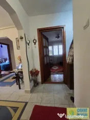 Tomis Nord, Rovere, de vanzare 3 camere, decomandat, gaze 