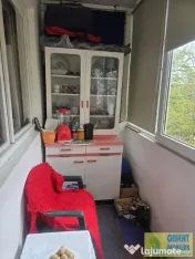 Tomis Nord, Rovere, de vanzare 3 camere, decomandat, gaze 