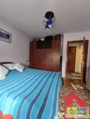 Tomis Nord, Rovere, de vanzare 3 camere, decomandat, gaze 