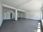 Spatiu comercial, 5 parcari, 100mp utili 