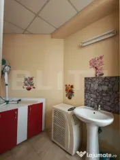 Spatiu comercial pentru salon, 70 mp, zona centrala Campia T 