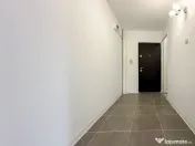Lângă parc, renovat complet, gata să devină al tău. ... 