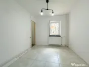 Lângă parc, renovat complet, gata să devină al tău. ... 