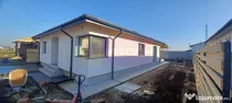 Săbăreni, casă parter 4 camere, CT, terasă, pivniță...