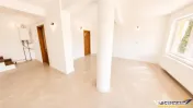 Nivel in casa, recomandat si activitati birou, Tractorul , 
