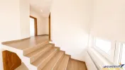 Nivel in casa, recomandat si activitati birou, Tractorul , 