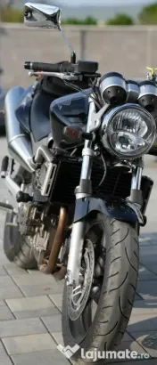 Motocicleta Honda 600