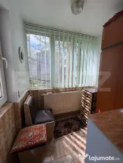 Apartament cu 3 camere, 48 mp, zona Mărășești 