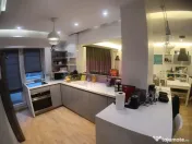 Apartament 2 camere pe bd Unirii, cu intrare din fata 