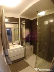 Apartament 2 camere pe bd Unirii, cu intrare din fata 