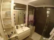 Apartament 2 camere pe bd Unirii, cu intrare din fata 