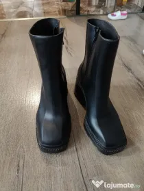 Botine negre CCC mărimea 39