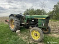 Tractor John Deere 710 