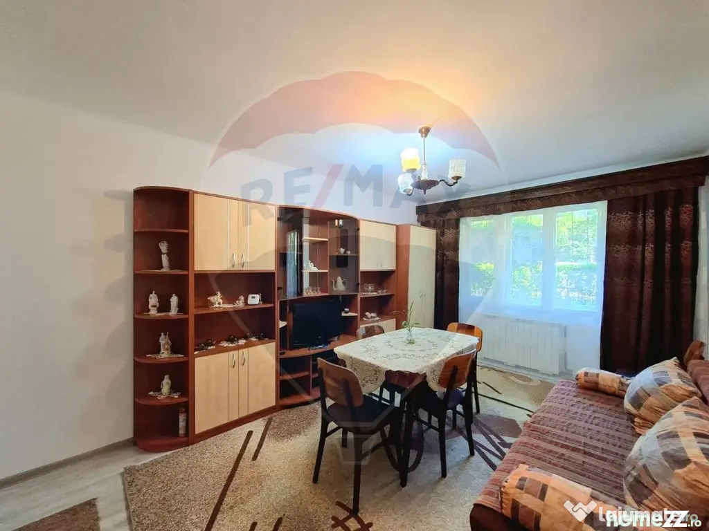 Apartament 2 camere decomandat, centrala gaz, de închiri...