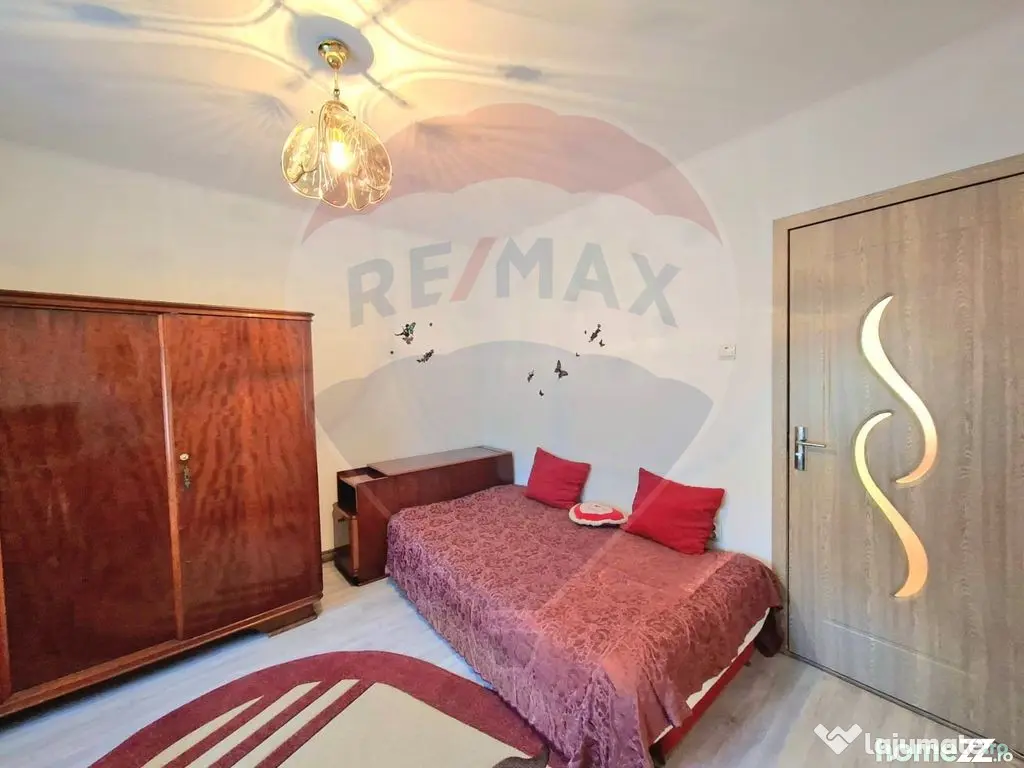 Apartament 2 camere decomandat, centrala gaz, de închiri...