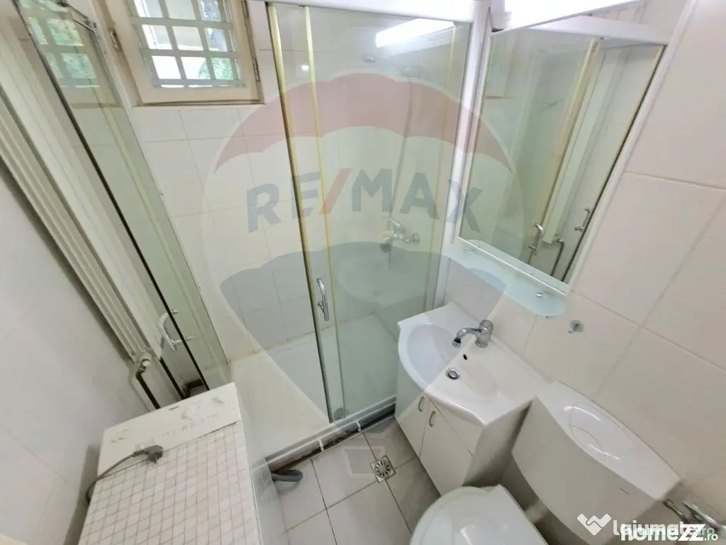 Apartament 2 camere decomandat, centrala gaz, de închiri...