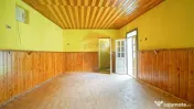 Casă / Vilă cu 4 camere de vânzare 