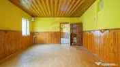 Casă / Vilă cu 4 camere de vânzare 