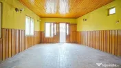 Casă / Vilă cu 4 camere de vânzare 
