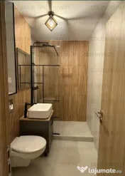 Apartament 2 camere, modern, renovat integral, zona Tractorul Cerna! 