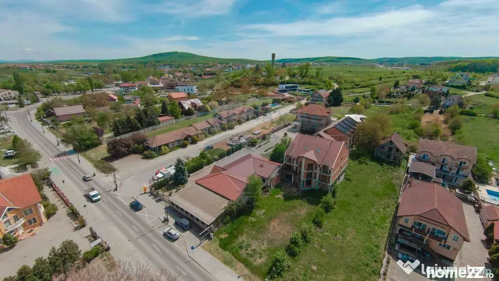 De vânzare pensiune cu restaurant, teren 4.750 mp – B?...
