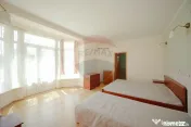 De vânzare pensiune cu restaurant, teren 4.750 mp – B?... 
