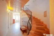 De vânzare pensiune cu restaurant, teren 4.750 mp – B?... 