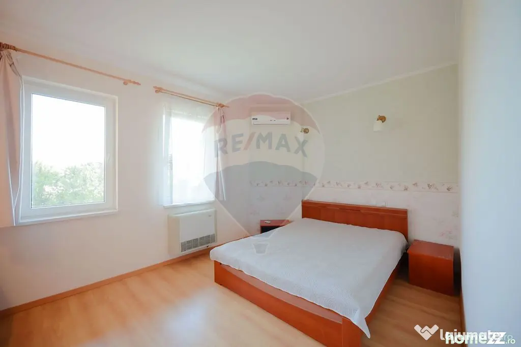 De vânzare pensiune cu restaurant, teren 4.750 mp – B?...