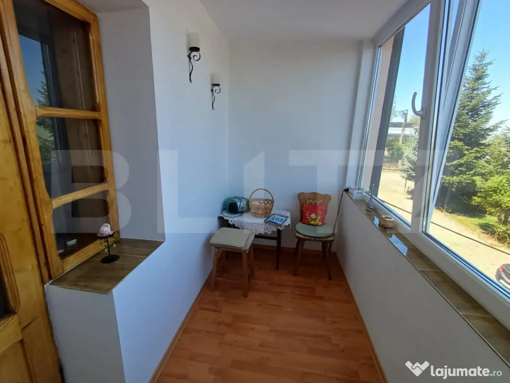 Casă 6 camere, S construita 375 mp, zona Zamca