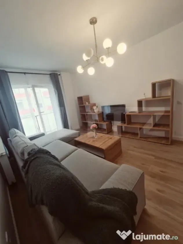 Apartament cu 2 camere, 51 mp, cu parcare, in zona Sesul de
