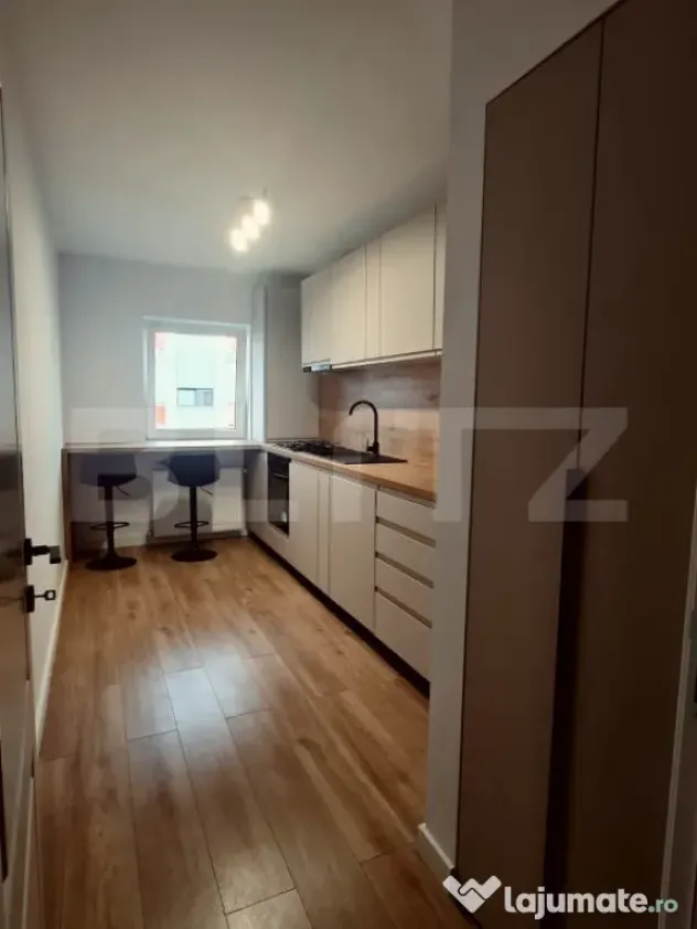 Apartament cu 2 camere, 51 mp, cu parcare, in zona Sesul de