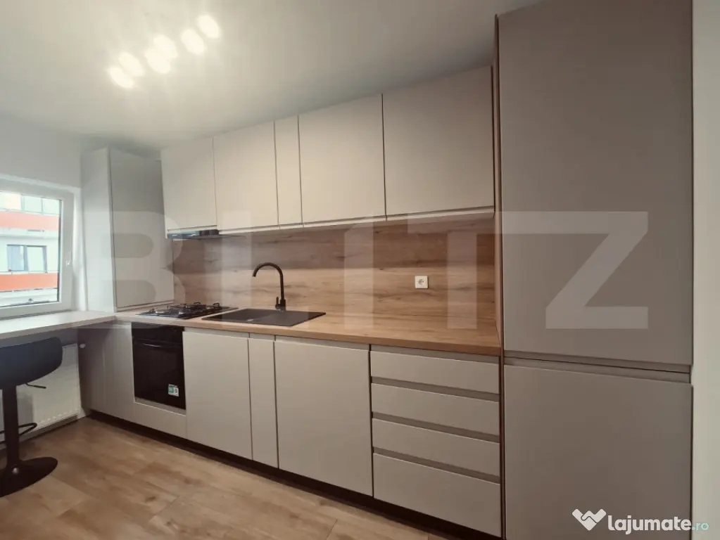 Apartament cu 2 camere, 51 mp, cu parcare, in zona Sesul de