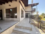 Vila deosebita langa padure in Plopu Nisipoasa. 