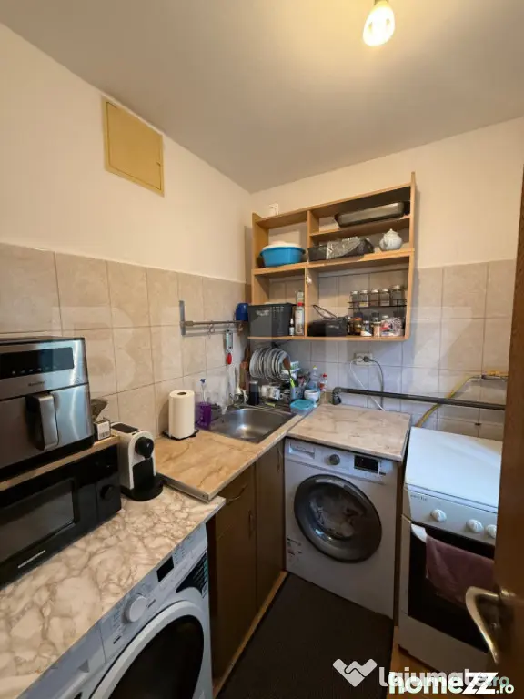 Apartament 2 camere ,uitilat - zona Vest - Ploiesti (Prahova)