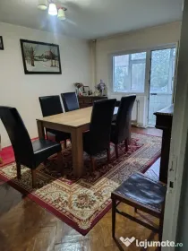 Vand apartament 4 camere, strada Brailei, Focsani