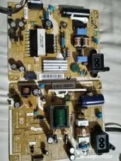 sursă de Samsung 32" două modele 