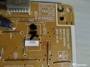 sursă de Samsung 32" două modele 