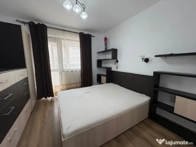 Apartament 3 camere, decomandat,parcare,80mp,et2/4,mobilat!