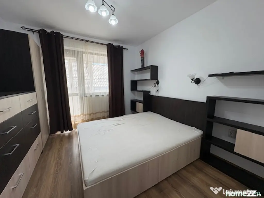Apartament 3 camere, decomandat,parcare,80mp,et2/4,mobilat!