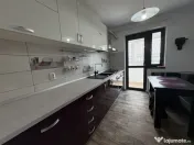 Apartament 3 camere, decomandat,parcare,80mp,et2/4,mobilat!